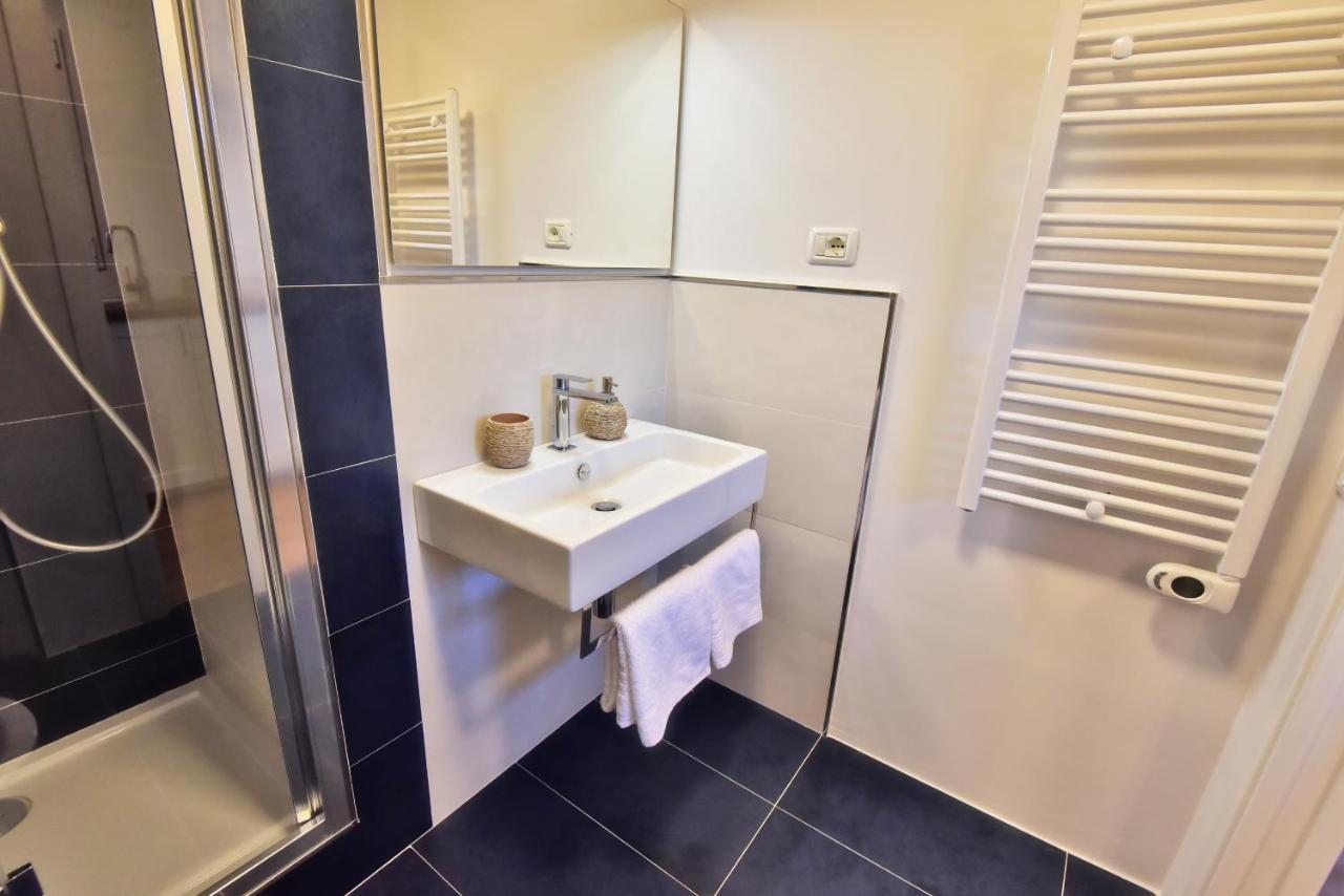 Badia Apartment Catania Bagian luar foto